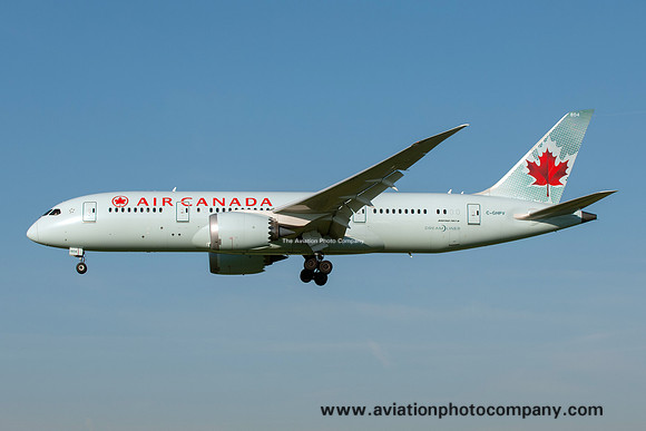 Air Canada Boeing 787-8 C-GHPV at Zurich (2017)