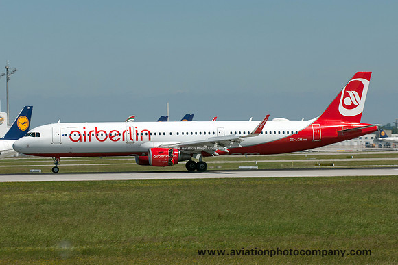 Air Berlin/Niki Airbus A321-211 OE-LCM at Munich (2017)