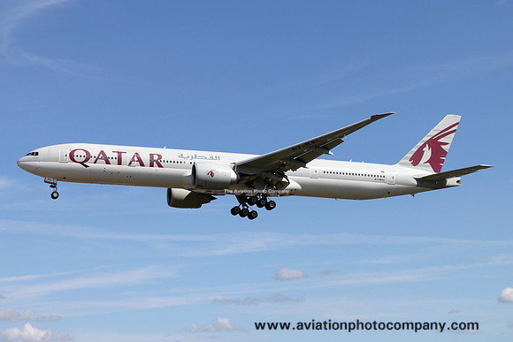 Qatar Airways Boeing 777-3DZER A7-BAL at London Heathrow (2015)