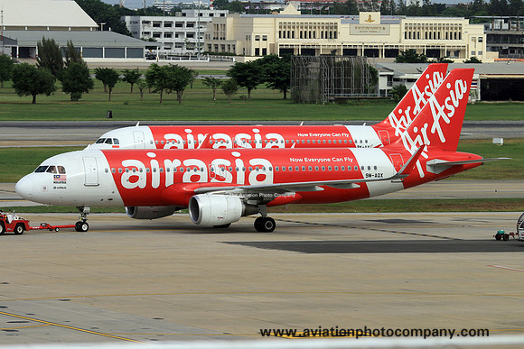 Air Asia Airbus A320-216 9M-AQX (2015)