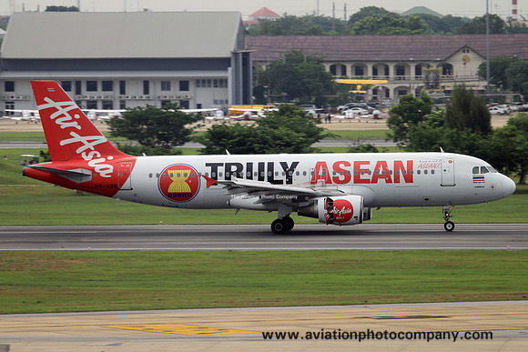 Thai Air Asia Airbus A320-216 HS-ABE (2015)