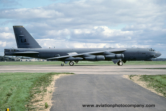 USAF 2 BW 11 BS Boeing B-52H Stratofortress 61-0006/LA (1998)