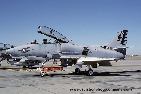 US Marines VMAT-102 Douglas TA-4J Skyhawk 153483/SC-40 (1986)