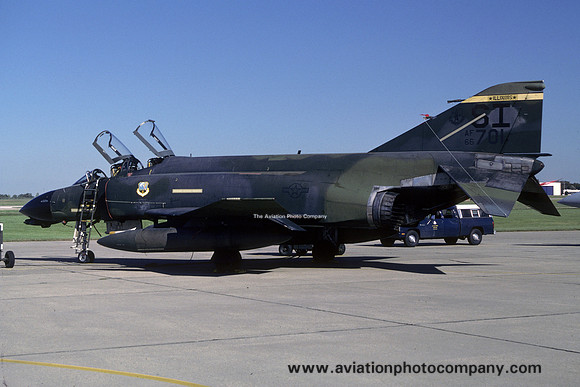 USAF Illinois ANG 170 TFS McDonnell F-4D Phantom 66-7701/SI (1986)