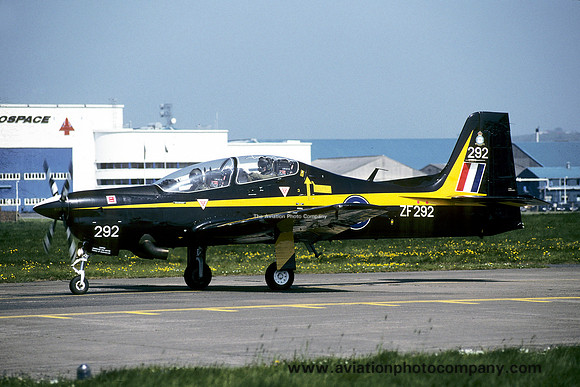 RAF 1 FTS Embraer/Short Tucano T.1 ZF292 at Prestwick (1998)