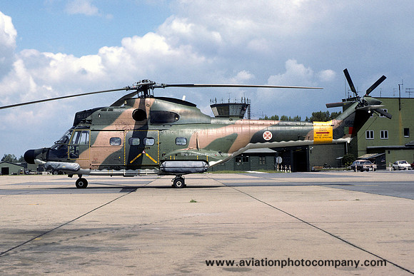 Portuguese Air Force 751 Esq Aerospatiale SA.330S1 Puma 9512 (1991)