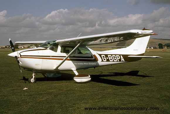 Cessna 182Q Skylane G-BGPA (1986)