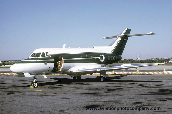 Crown Cork Hawker Siddeley HS125-1A N9300 (1967)