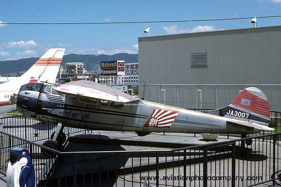 Cessna 195B Businessliner JA3007 displayed in Osaka (1978)