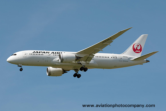 Japan Airlines Boeing 787-8 JA836J (2016)