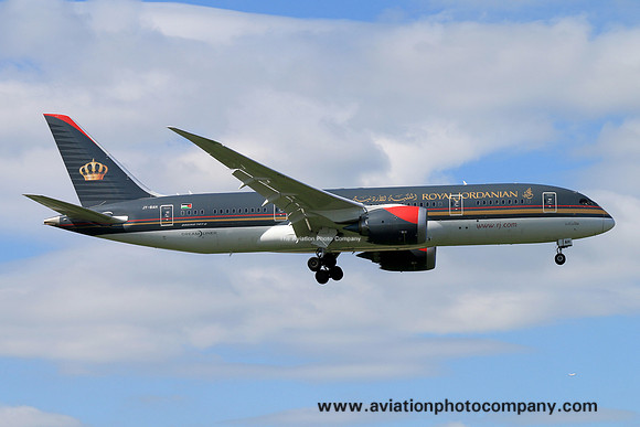 Royal Jordanian Airlines Boeing 787-8 JY-BAH (2017)