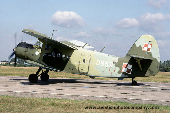 Polish Air Force 58 LPSz Antonov An-2 0859 (1991)
