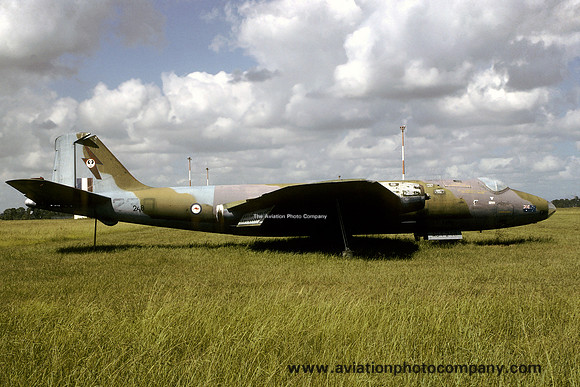 RAAF English Electric Canberra B.20 A84-230 (1991)