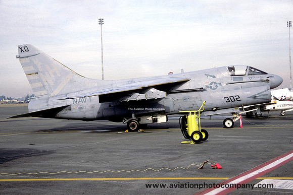 US Navy VA-22 LTV A-7E Corsair 158013/NH-302 (1987)