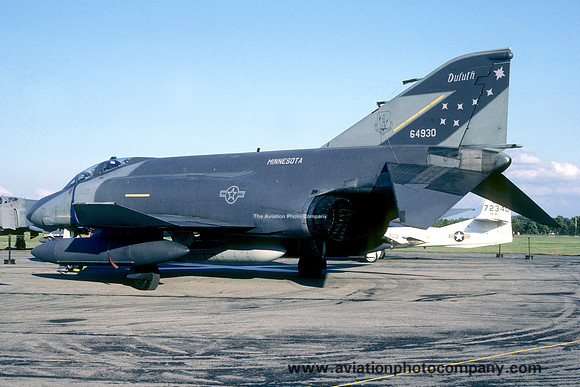 USAF Minnesota ANG 179 FIS McDonnell F-4D Phantom 64-0930 (1987)
