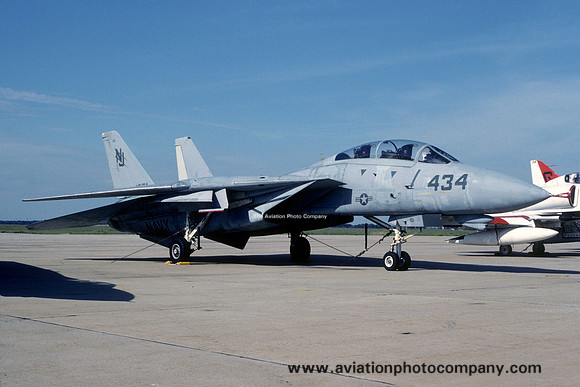 US Navy VF-124 Grumman F-14A Tomcat 160688/NJ-434 (1988)