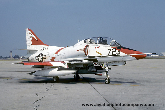 US Navy VT-7 Douglas TA-4J Skyhawk 158500/A-723 (1989)
