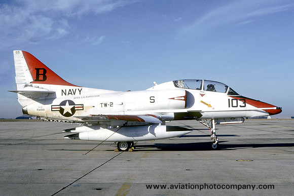US Navy TW-2 Douglas TA-4J Skyhawk 154310/B-103 (1989)