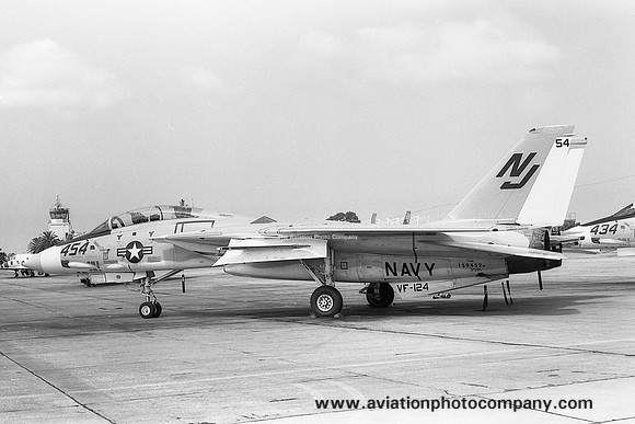US Navy VF-124 Grumman F-14A Tomcat 159452/NJ-454 (1975)
