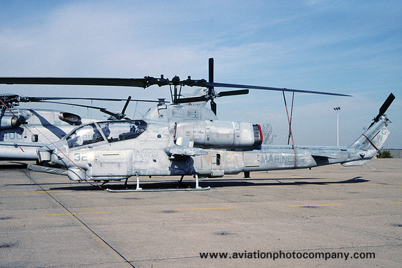 US Marines HMLA-773 Bell AH-1W Cobra 164593/WG-32 (2000)