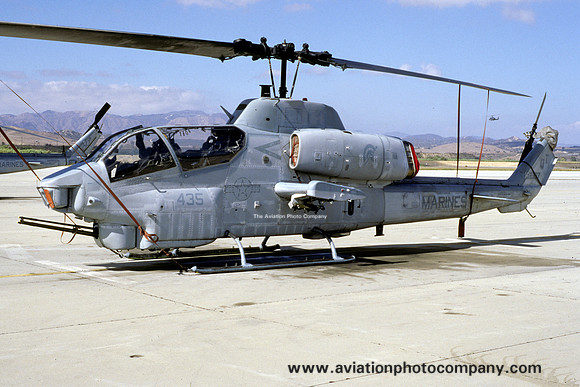 US Marines HMT-303 Bell AH-1W Cobra 162537/QT-435 (1999)