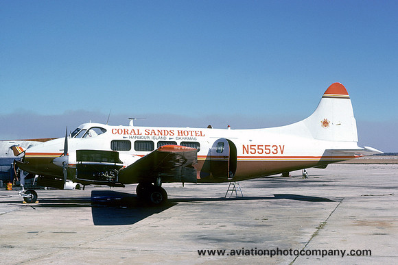 Coral Sands Hotel De Havilland Dove N5553V