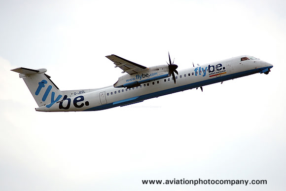FlyBe DHC-8-402 G-JEDL at Manchester IAP (2006)
