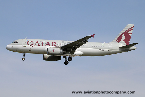 Qatar Airways Airbus A320-232 A7-ADG (2017)