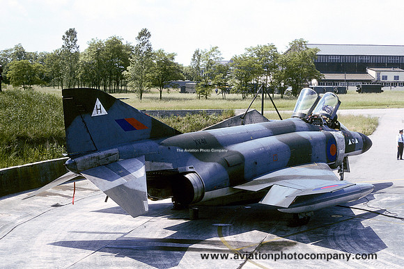 RAF 2 Squadron McDonnell F-4M Phantom FGR.2 XV411/H (1975)