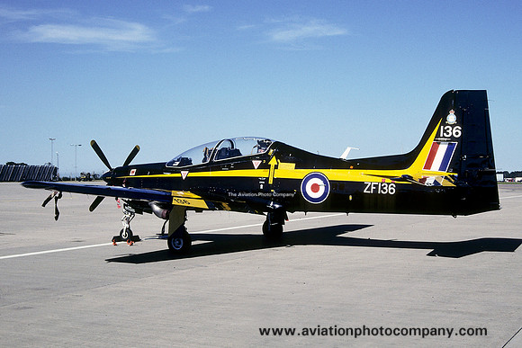 RAF 1 FTS Short/Embraer Tucano T.1 ZF136 (1999)