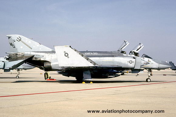 US Marines VMFA-321 McDonnell F-4S Phantom 157261/MG-04 (1989)