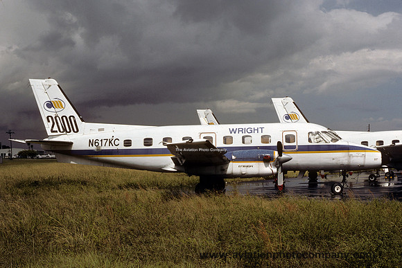 Wright Airlines Embraer Bandeirante N617KC (1985)
