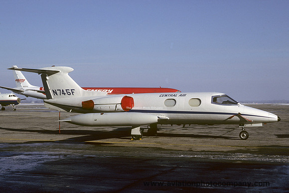 Central Airlines Learjet 23 N745F (1986)