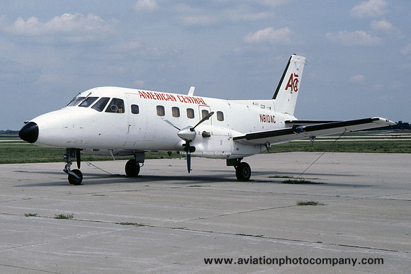 American Central Airlines Embraer Bandeirante N810AC (1985)