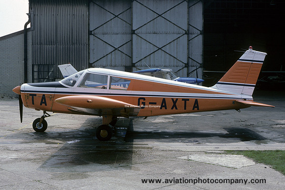 Piper PA-28-140 Cherokee G-AXTA (1986)