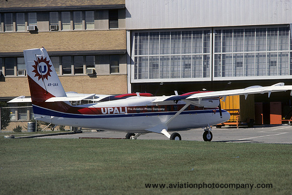 Upali DHC-6-320 Twin Otter 4R-UAA (1980)