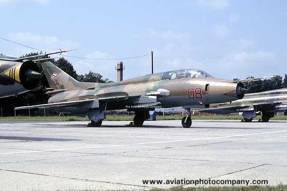 Hungarian Air Force Sukhoi Su-22MU Fitter 08 (1991)
