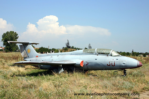 Romanian Air Force Aero L-29A Delfin 30 stored at Boboc (2006)