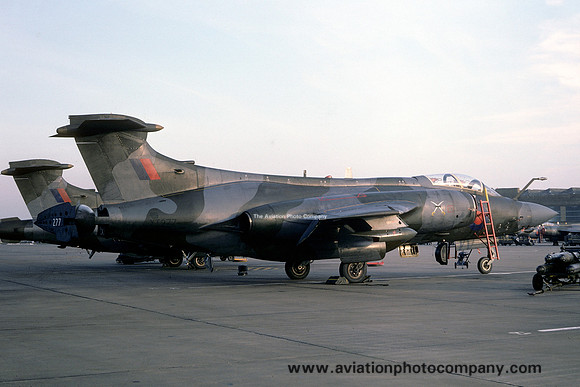 RAF 237 OCU Blackburn Buccaneer S.2 XT277 (1979)