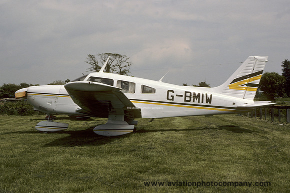 Piper PA-28-181 Cherokee Archer G-BMIW (1986)