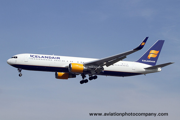Icelandair Boeing 767-319ER TF-ISP at London Heathrow (2017)