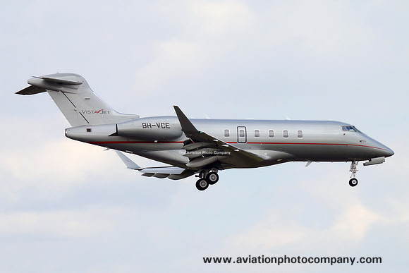 VistaJet Bombardier Challenger 300 9H-VCE (2015)