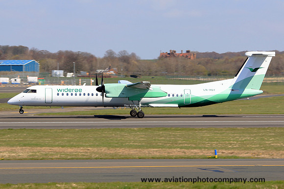 Wideroe DHC-8-402Q LN-RDY at Prestwick (2015)