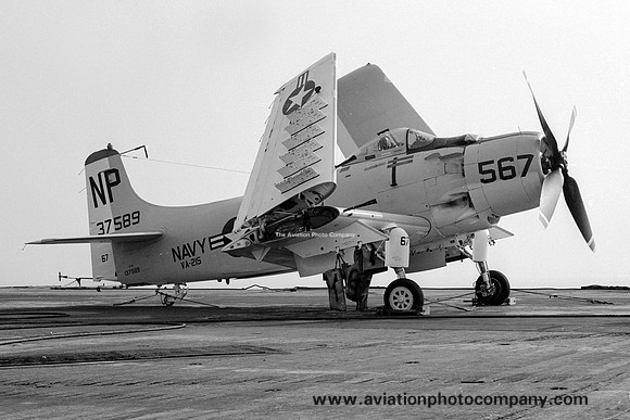 US Navy VA-215 Douglas A-1H Skyraider 137589/NP-567