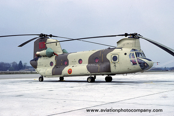 Moroccan Air Force Vertol CH-47C Chinook CNA-LI (1983)