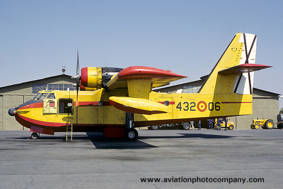 Spanish Air Force Esc 432 Canadair CL-215 UD.13-6/432-06 (1986)