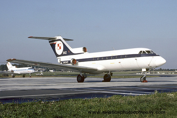 Polish Air Force 36 SPLT Yakolev Yak-40 042 (1991)