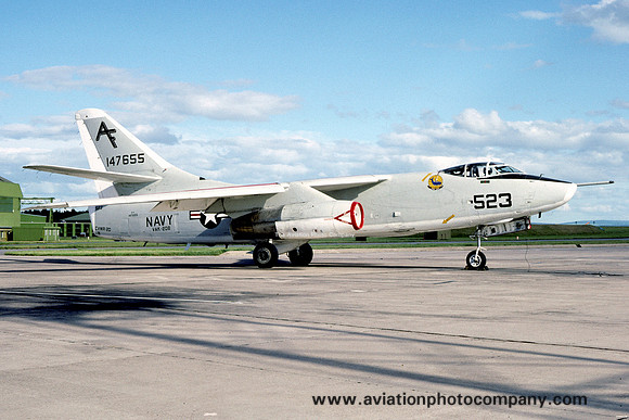 US Navy VAK-208 Douglas EKA-3B Skywarrior 147655/AF-523 (1988)