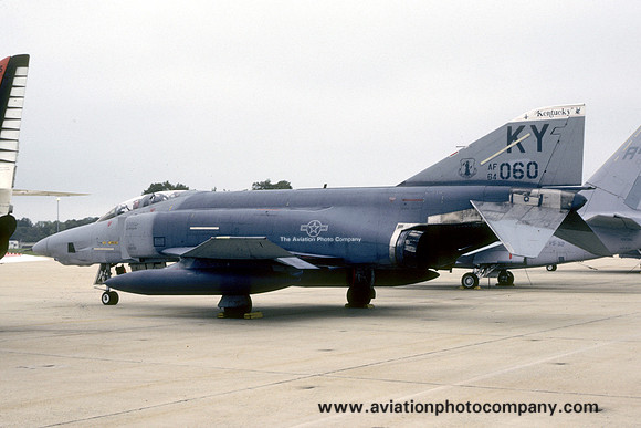 USAF Kentucky ANG 165 TRS McDonnell RF-4C Phantom 64-1060/KY (1988)