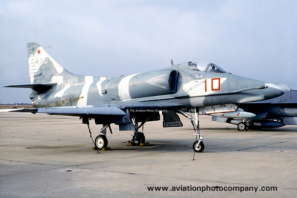 US Navy VF-43 Douglas A-4E Skyhawk 151064/AD-10 (1988)